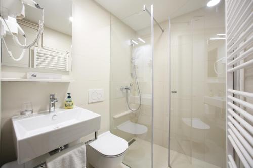 Ett badrum på Apartments and Rooms Bernik