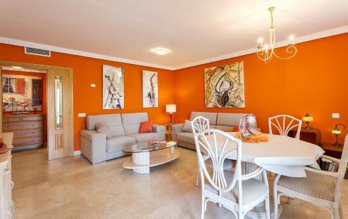 Apartment Atalaya Golf, Benalmádena, Spain - Booking.com