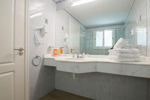 Ванна кімната в Punta del Este, Forest Lagoon, Luxury
