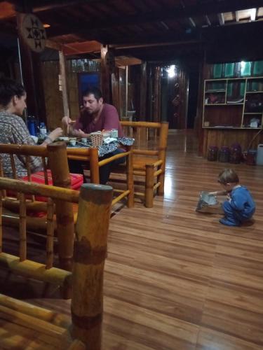 Tetamu yang menginap di Truong Huy Homestay