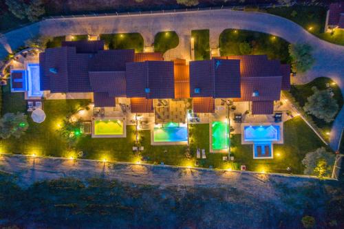 Gallery image of Five Senses Luxury Villas in Vourvourou