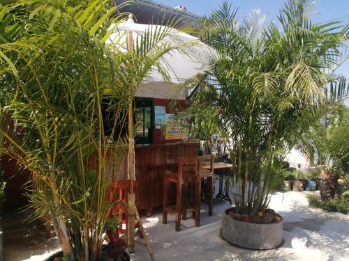 Un restaurante u otro lugar para comer en Yotin Guest House