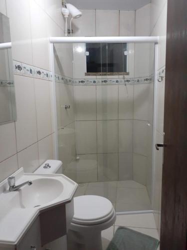 Ένα μπάνιο στο Residencial Di Paoli