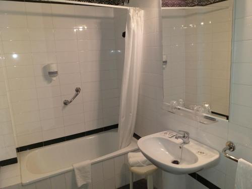 Ванная комната в Hotel Anfiteatro Romano