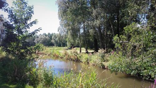 Fotografie z fotogalerie ubytování Camping les Charmilles v destinaci Houlle