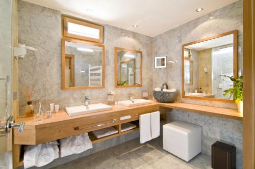 Kylpyhuone majoituspaikassa Alpentirolis