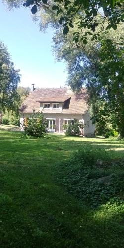 Κήπος έξω από το Villa - Coulommiers - Parcs des félins - Provins