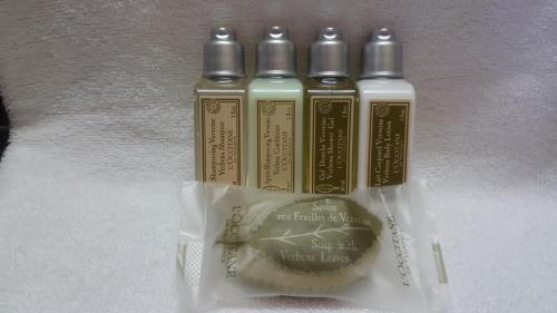 a group of four bottles in a plastic bag at Vue Grand Hotel in Queenscliff