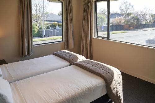 Azena Suites & Apartmentにあるベッド