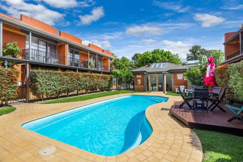 Kolam renang di atau dekat dengan National Hotel Complex Bendigo