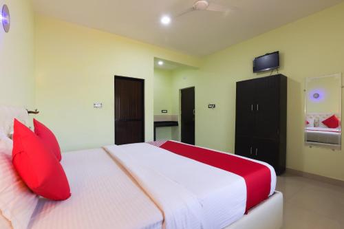 Ein Bett oder Betten in einem Zimmer der Unterkunft Hotel Lalit Royal Ashvem
