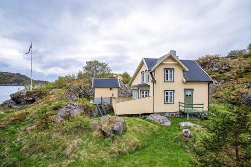 Gallery image of Sea-view house in Sund in Sund