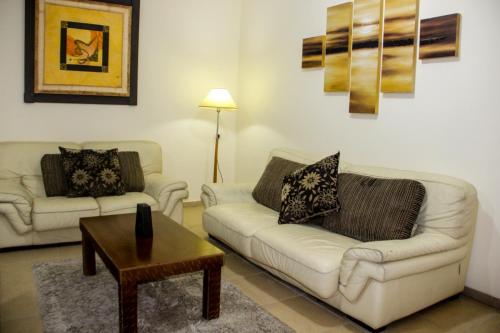 Ruang duduk di The Plaza Apartment - Bethlehem