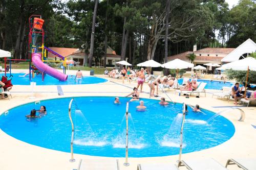 Πισίνα στο ή κοντά στο Solanas Green Park & Crystal Beach