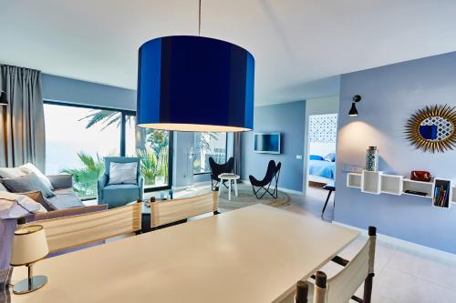 Boutique Sea View Apartment in San Agustin