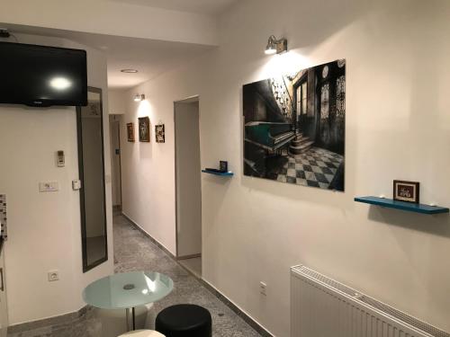 Μια τηλεόραση ή/και κέντρο ψυχαγωγίας στο Leptir