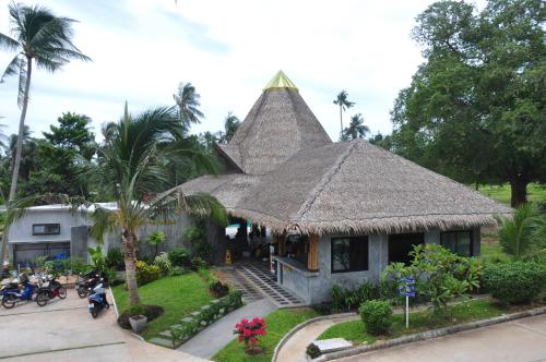 Κήπος έξω από το Samui Honey Tara Villa Residence