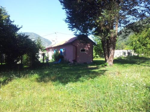 Φυσικό τοπίο κοντά σε αυτή η παραθεριστική κατοικία