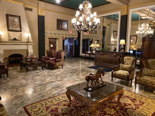 Lobby alebo recepcia v ubytovaní Grant Hall Hotel