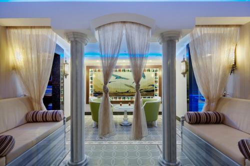 Gallery image of Alaiye Kleopatra Hotel in Alanya