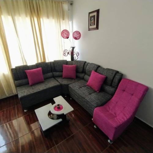 Posezení v ubytování Apartamento amoblado a excelente precio