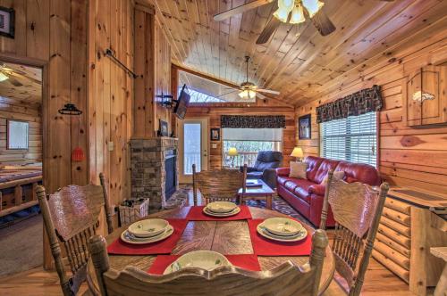 Hidden Springs Cabin w/ Hot Tub, 2 Mi to Dollywood photo 15