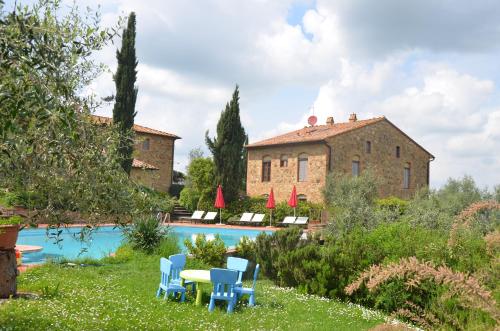 Kolam renang di atau dekat dengan Agriturismo Rigone in Chianti