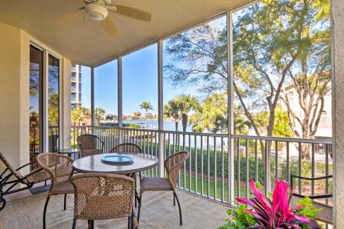 Waterfront Condo with Lanai and Views - Walk to Beach!