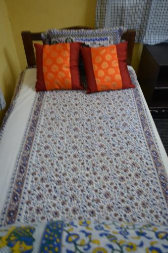 Cama o camas de una habitación en Nadya Homestay For Female & family