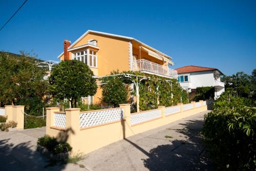 Apartment Anica