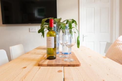 Ποτά στο Beautiful 6 Bedroom Holiday Home, Manchester