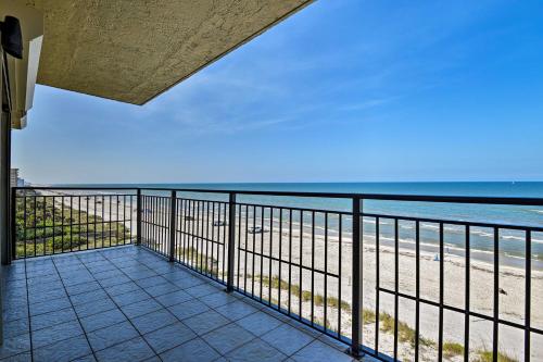Oceanfront Condo with Balcony- Walk to Flagler Ave