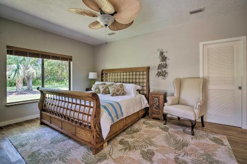 Katil atau katil-katil dalam bilik di Merritt Island Oasis 5 Mi to Satellite Beach!