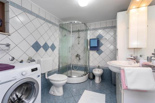 Koupelna v ubytování Apartment Roko