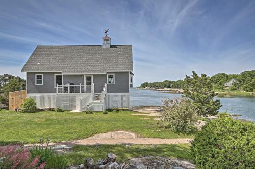 Money Island Home with Deck, Kayak and Paddleboards!