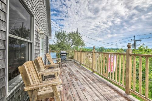 Photo de la galerie de l'établissement Acadia National Park Home with Deck and Ocean View!, à Southwest Harbor