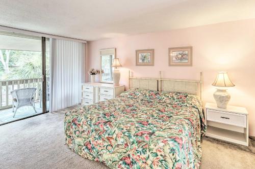 Patio & Walk to Beach: Hilton Head Island Townhome photo 18