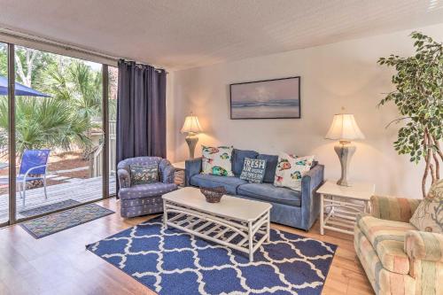 Patio & Walk to Beach: Hilton Head Island Townhome photo 10