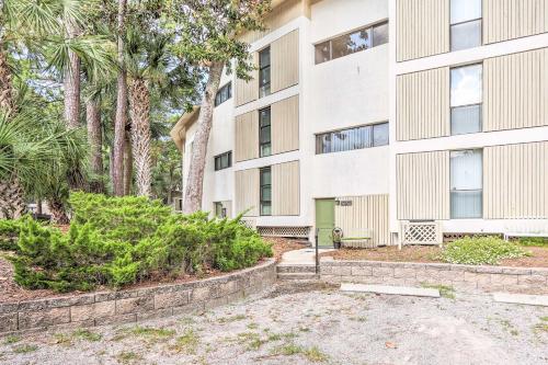 Patio & Walk to Beach: Hilton Head Island Townhome photo 29