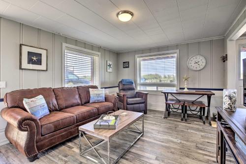 Oceanfront Rockaway Beach Condo Pet-Friendly – Photos 4