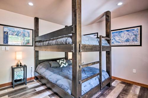 Postel nebo postele na pokoji v ubytování Solitude Mountain Resort Condo at Lift Base!