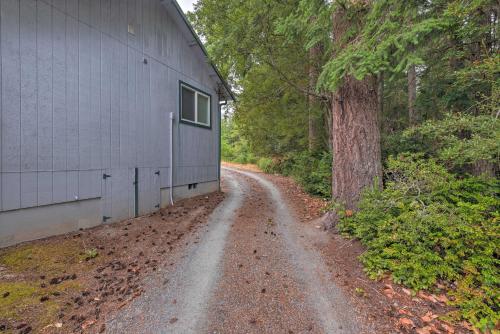 Fotografie z fotogalerie ubytování Whidbey Island Cottage - 3 Mi to Whale Watch! v destinaci Langley