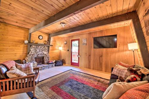 Gallery image of Big Bear City Cabin with Deck, 5 Mi to Lake! in Big Bear City