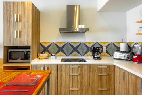 Dapur atau dapur kecil di Opal Suites Apartments