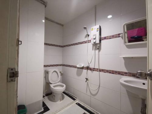 Ένα μπάνιο στο Ban Kaew Guesthouse Songkhla