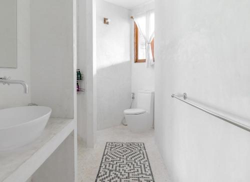 Ένα μπάνιο στο Ping Pool Villa 1