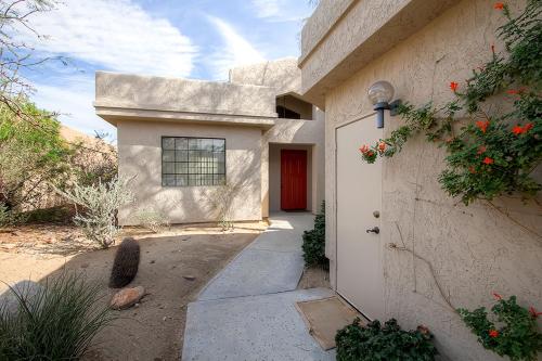 Borrego Springs House with Pool Table and Mtn Views!