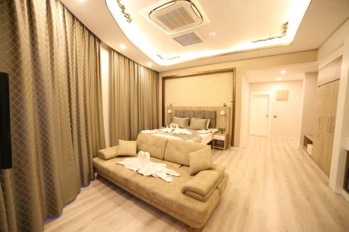 Posezení v ubytování EMA ÖZTÜRK THERMAL HOTEL