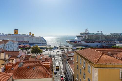 Alfama River View