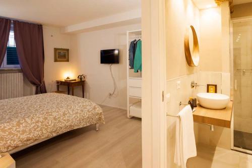 Posteľ alebo postele v izbe v ubytovaní The new Luxury apartment in the historic center